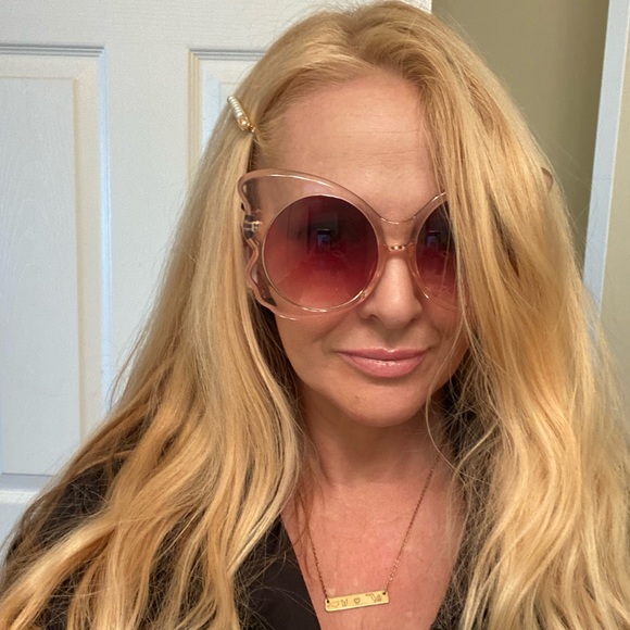 Meet your Posher, Angela - Picture 14 of 16